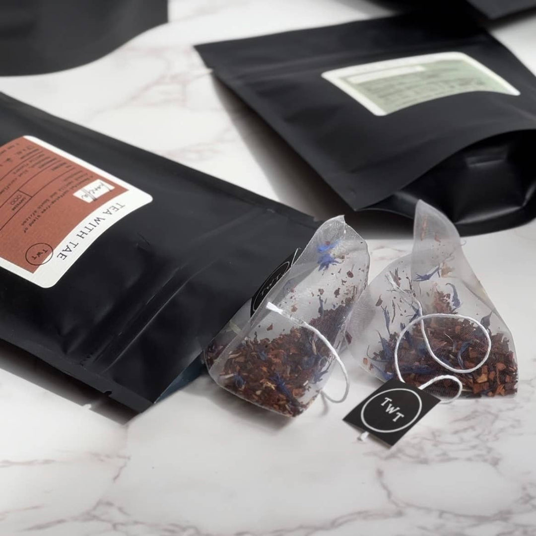 Winter Bliss Holiday Black Tea Small Gift Pouch (5 tea bags)