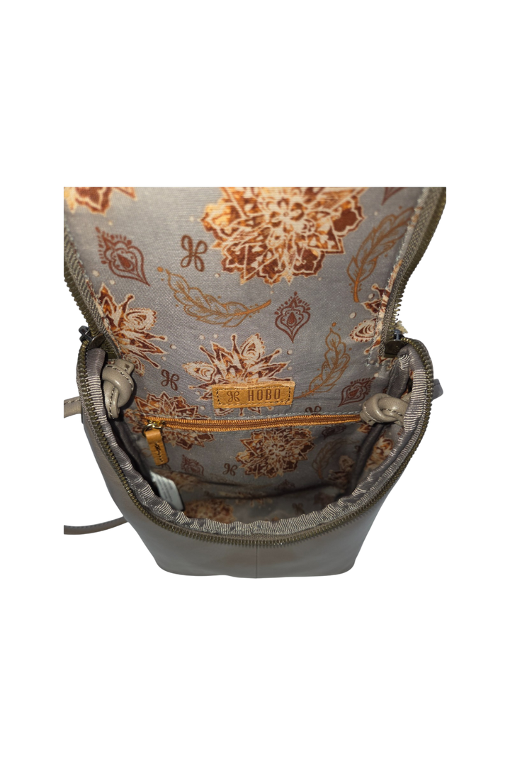 HOBO Fern Crossbody – Polished Leather Bag in Ash