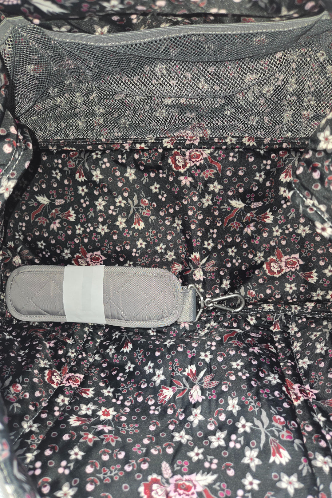 Vera Bradley Performance Twill Medium Travel Duffle Bag – Tranquil Gray