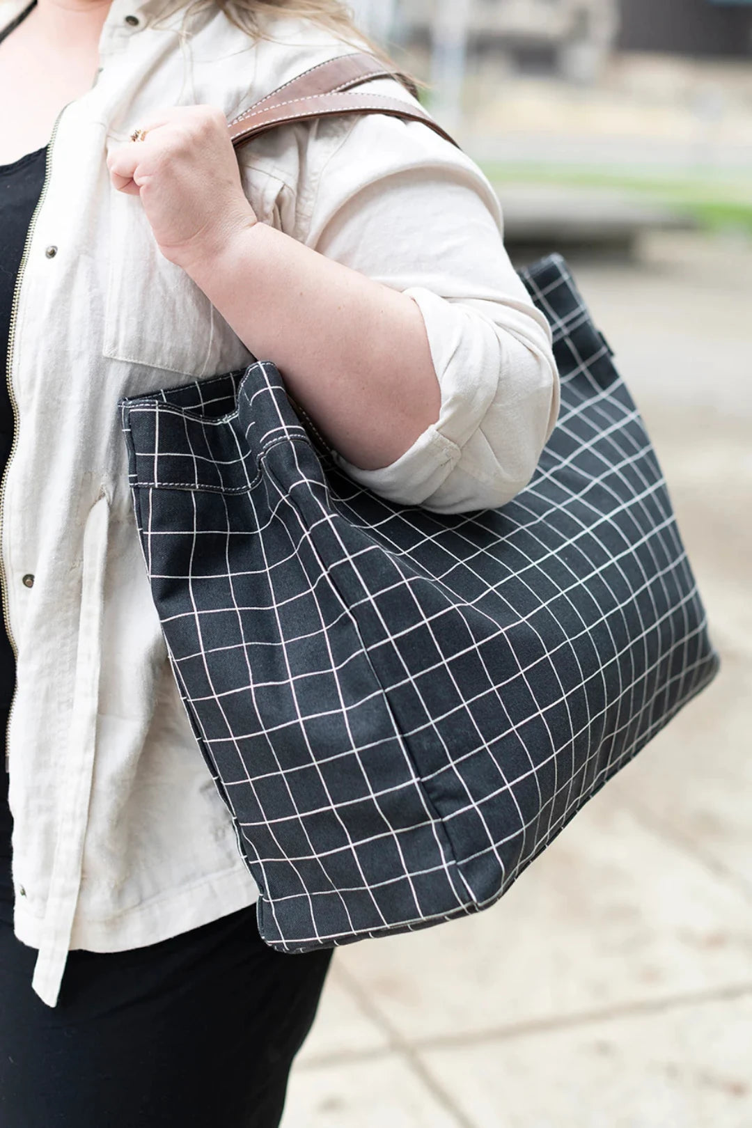 Maika Carryall Tote – Belvedere