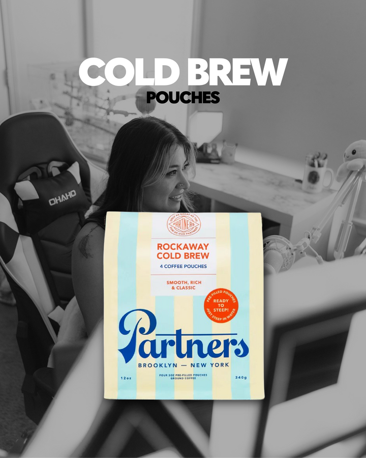 The Gamer Gift Box - Cold Brew Coffee, Iced Tea, & Gaming Mouse Pad
