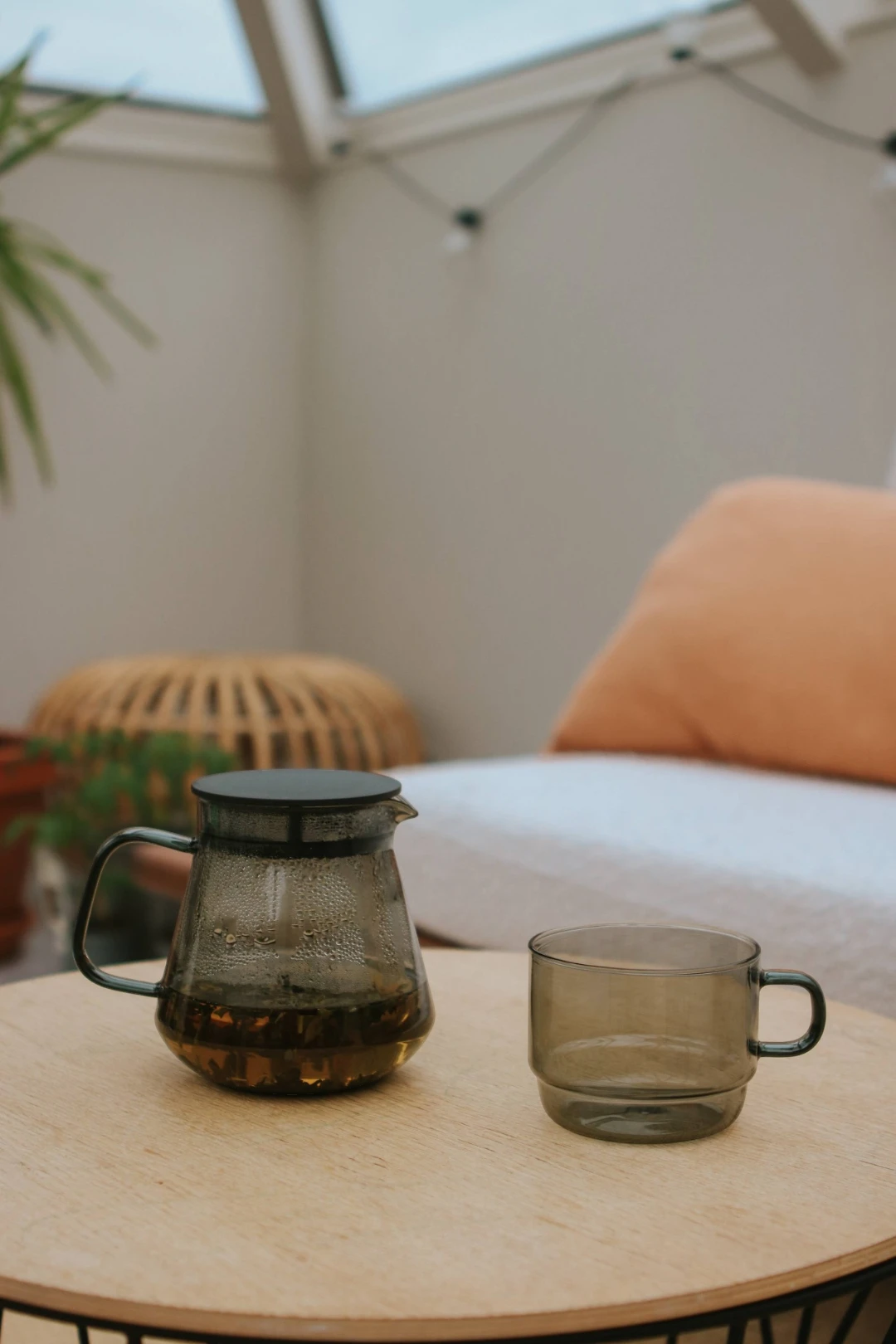 Hario Colors Glass Coffee & Tea Server – Amber & Grey Options | 600 mL