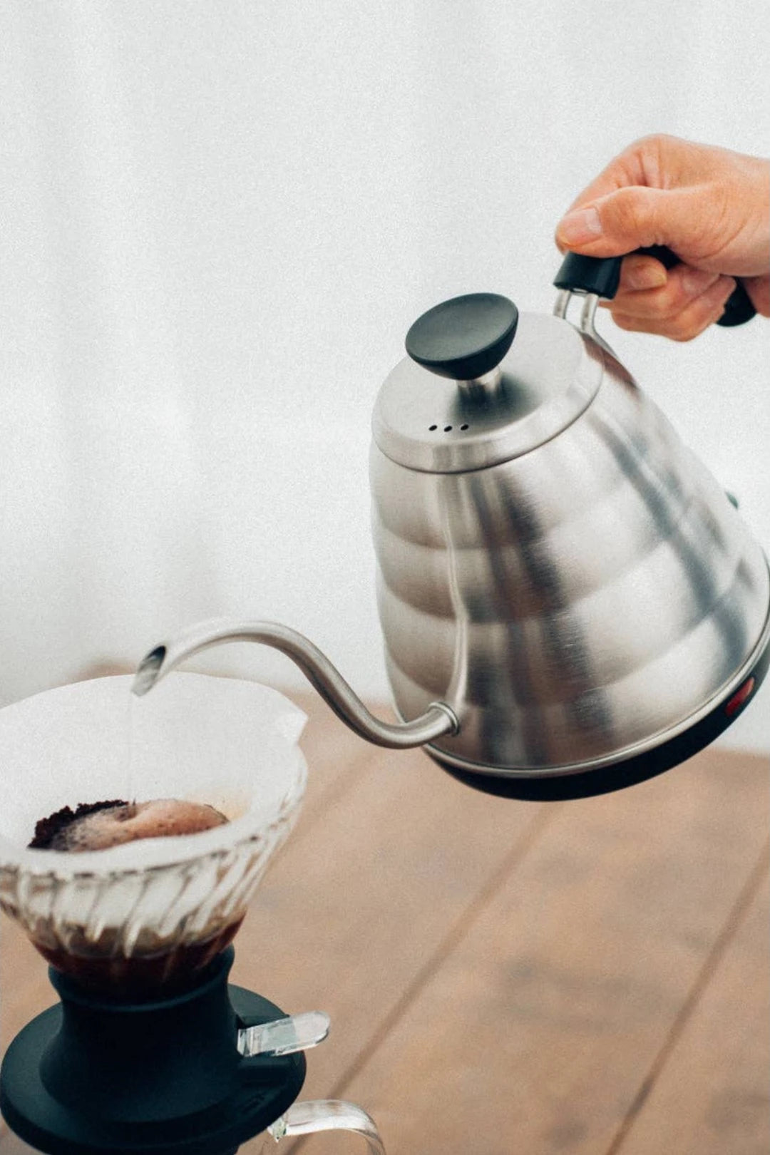 Hario V60 "Buono" Electric Drip Kettle