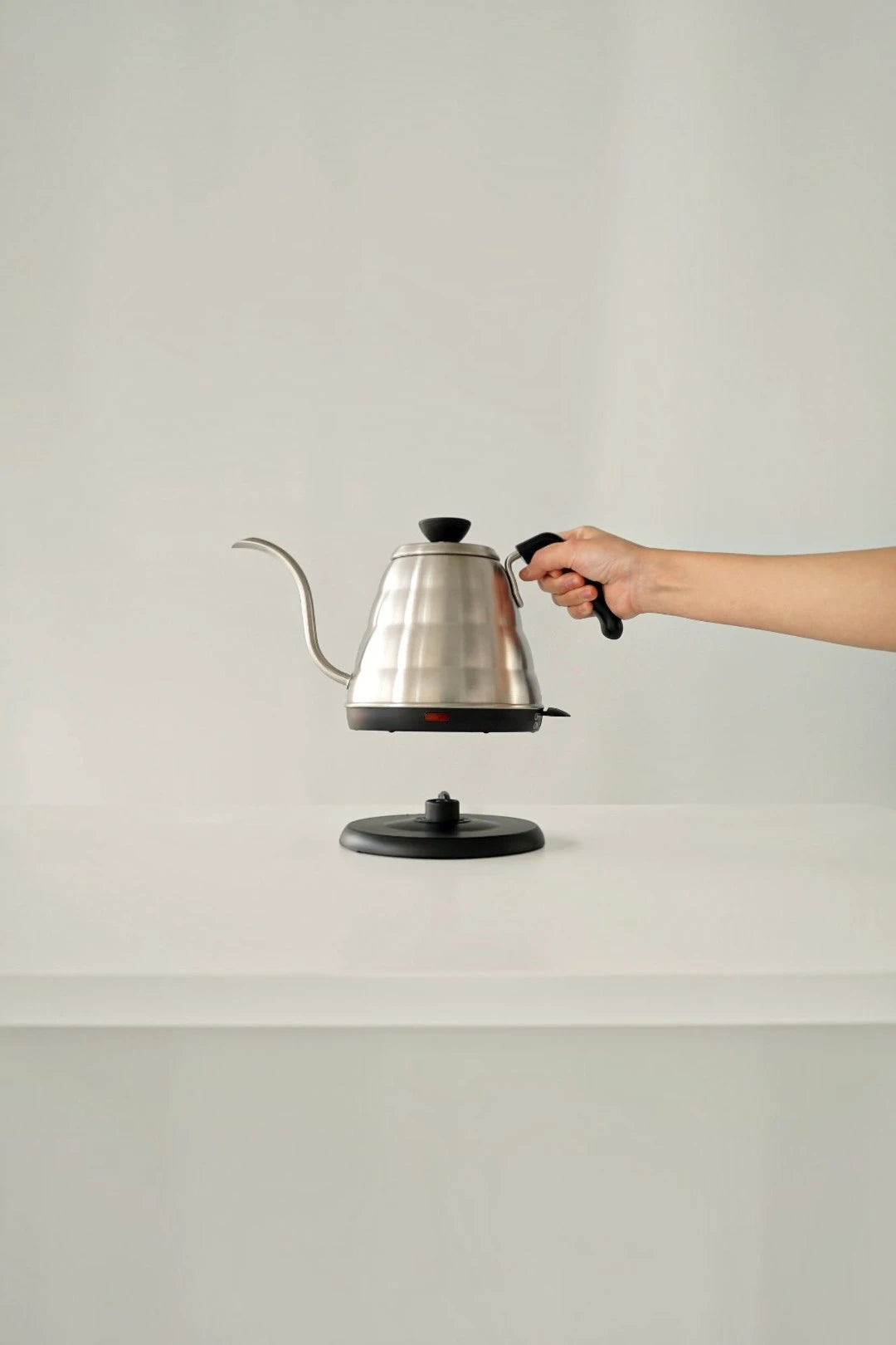 Hario V60 "Buono" Electric Drip Kettle