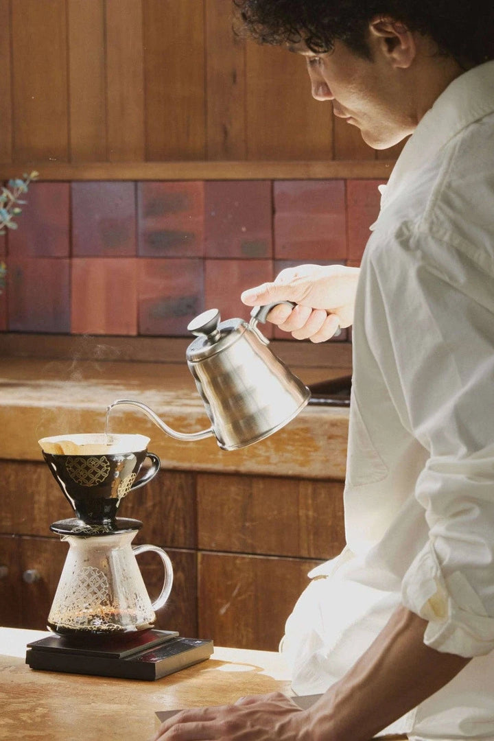 Hario V60 Ceramic Coffee Dripper 02 – Sippou Black