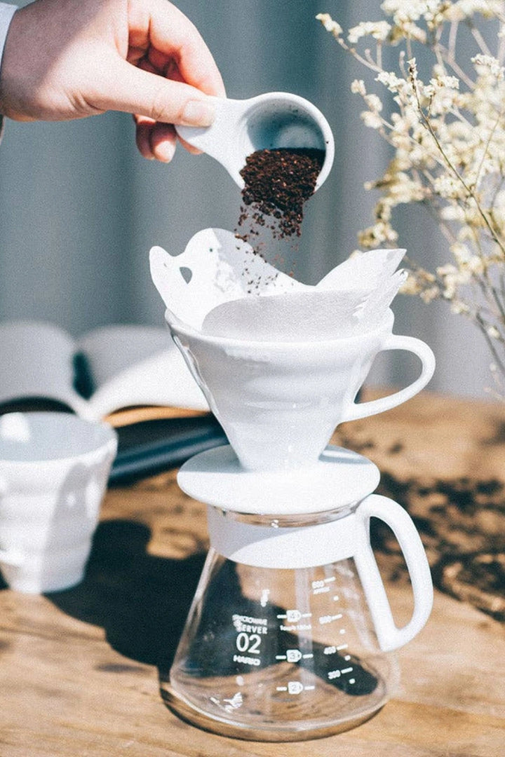 Hario V60 Ceramic Pour Over Size 02 Coffee Set – White