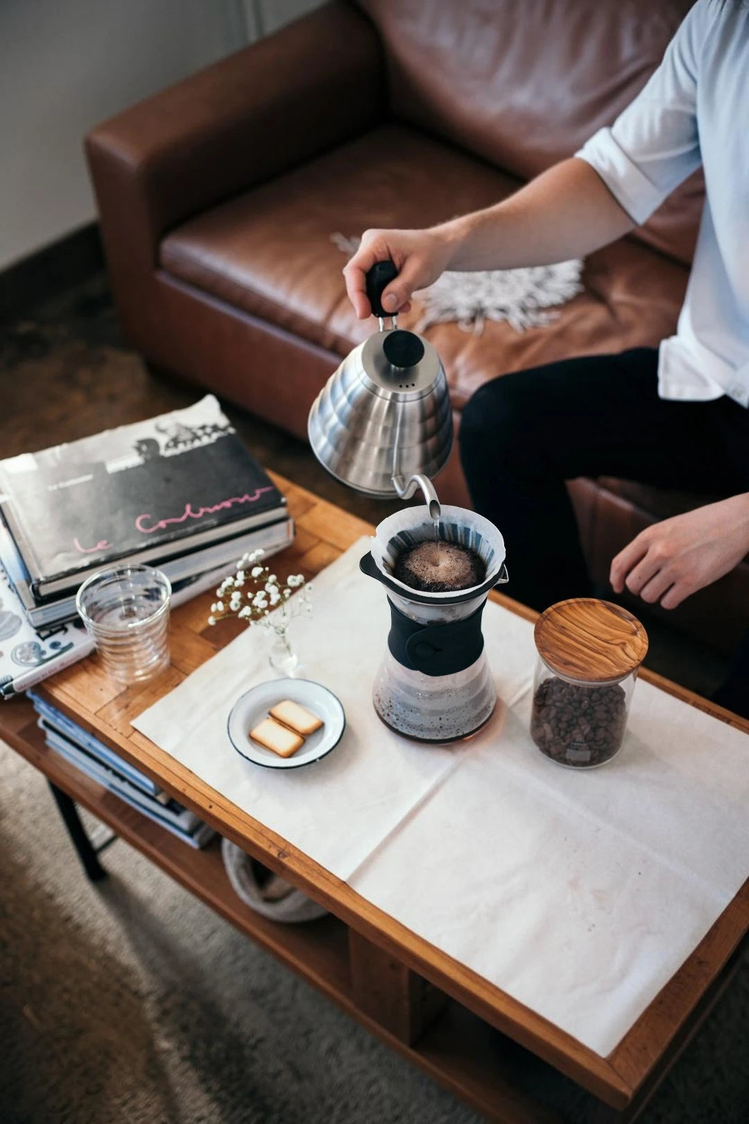 Hario V60 Drip Coffee Decanter (Size 02)