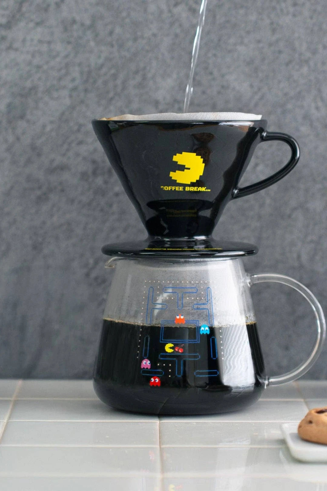Hario V60 Pour Over Ceramic Coffee Set (Size 02) – PAC-MAN