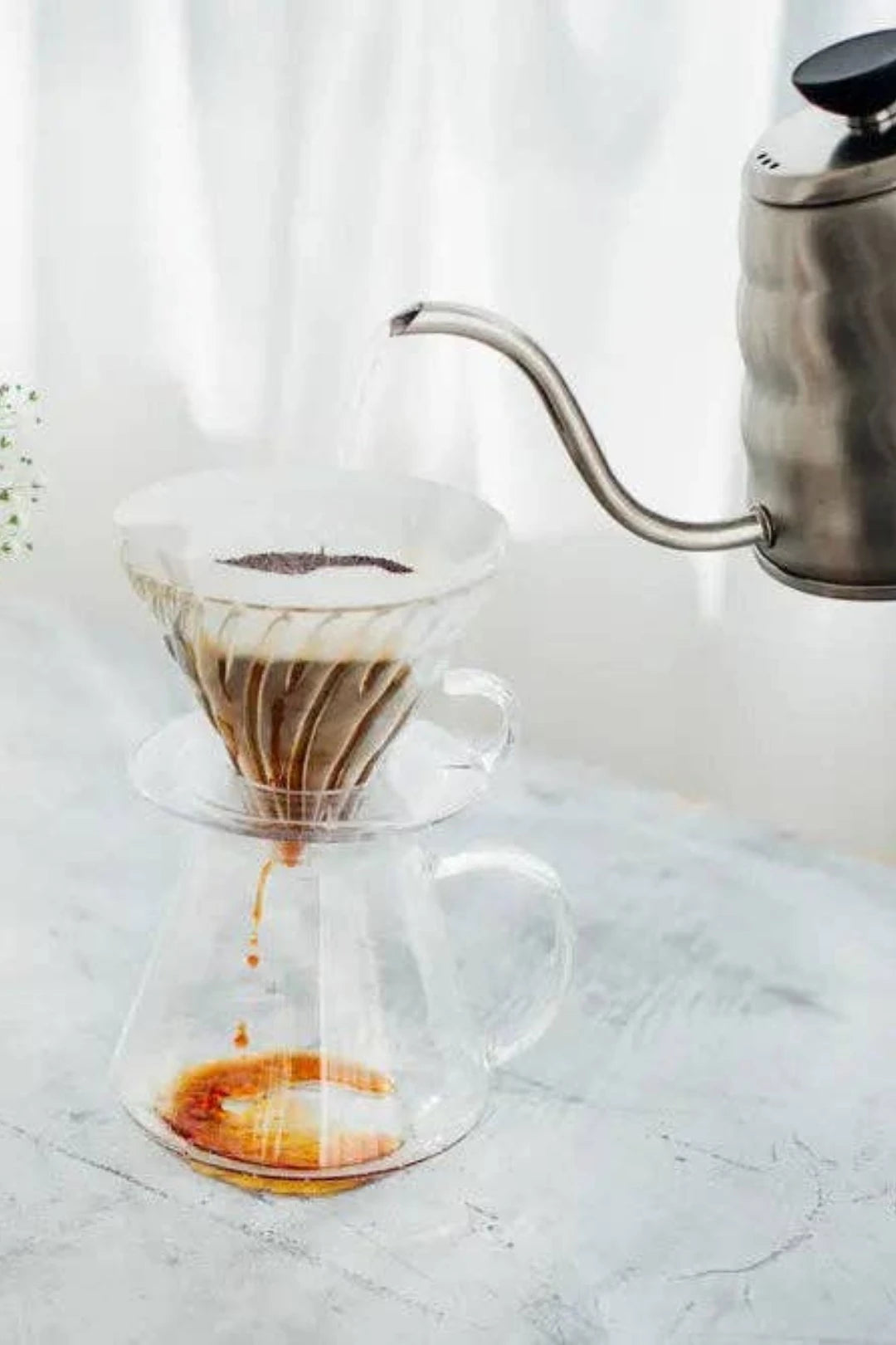 Hario V60 Simply Glass Pour Over Kit