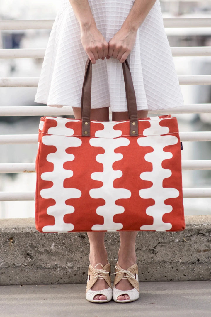 Maika Carryall Tote – Echo Tangerine