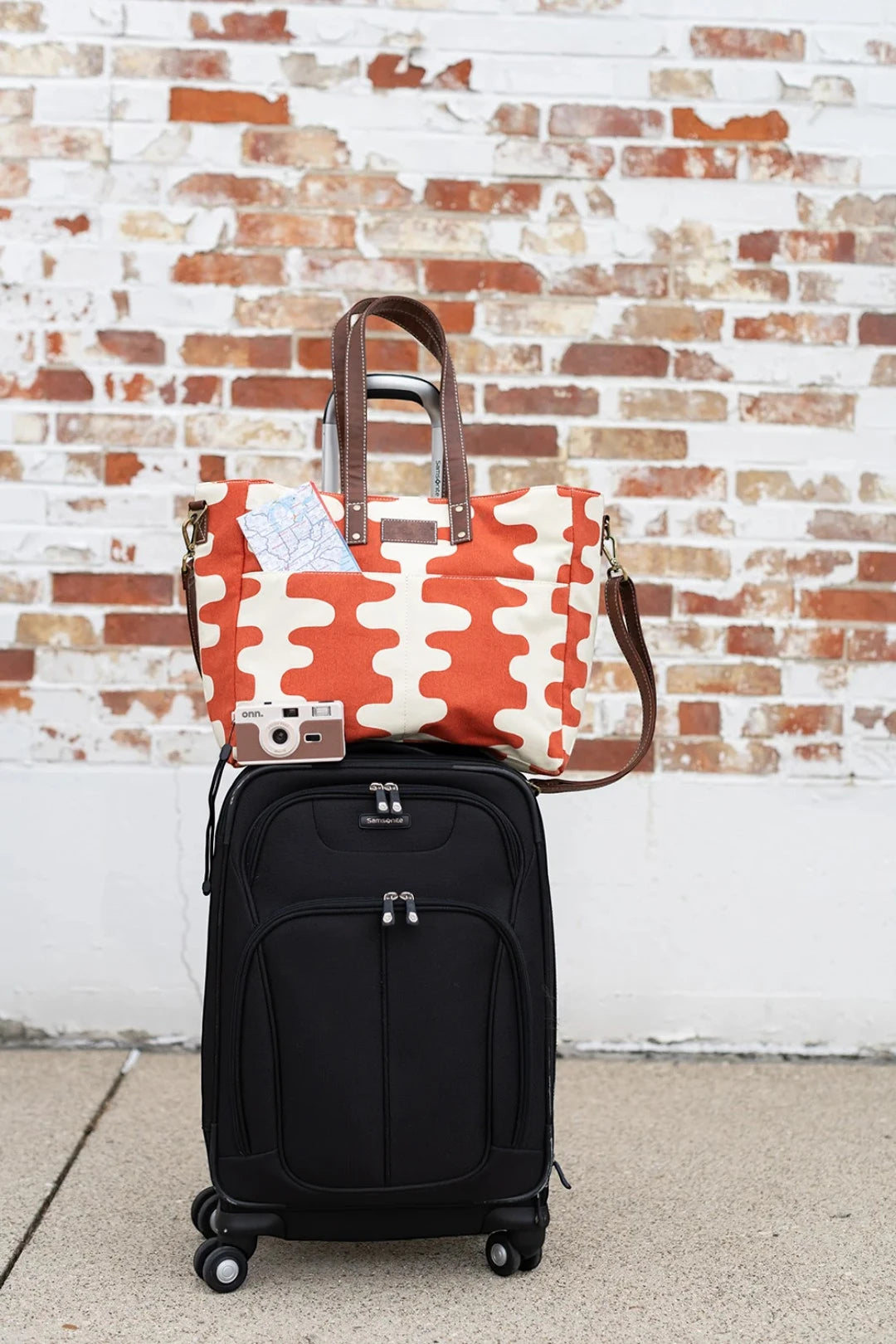 Maika Essential Tote – Echo Tangerine