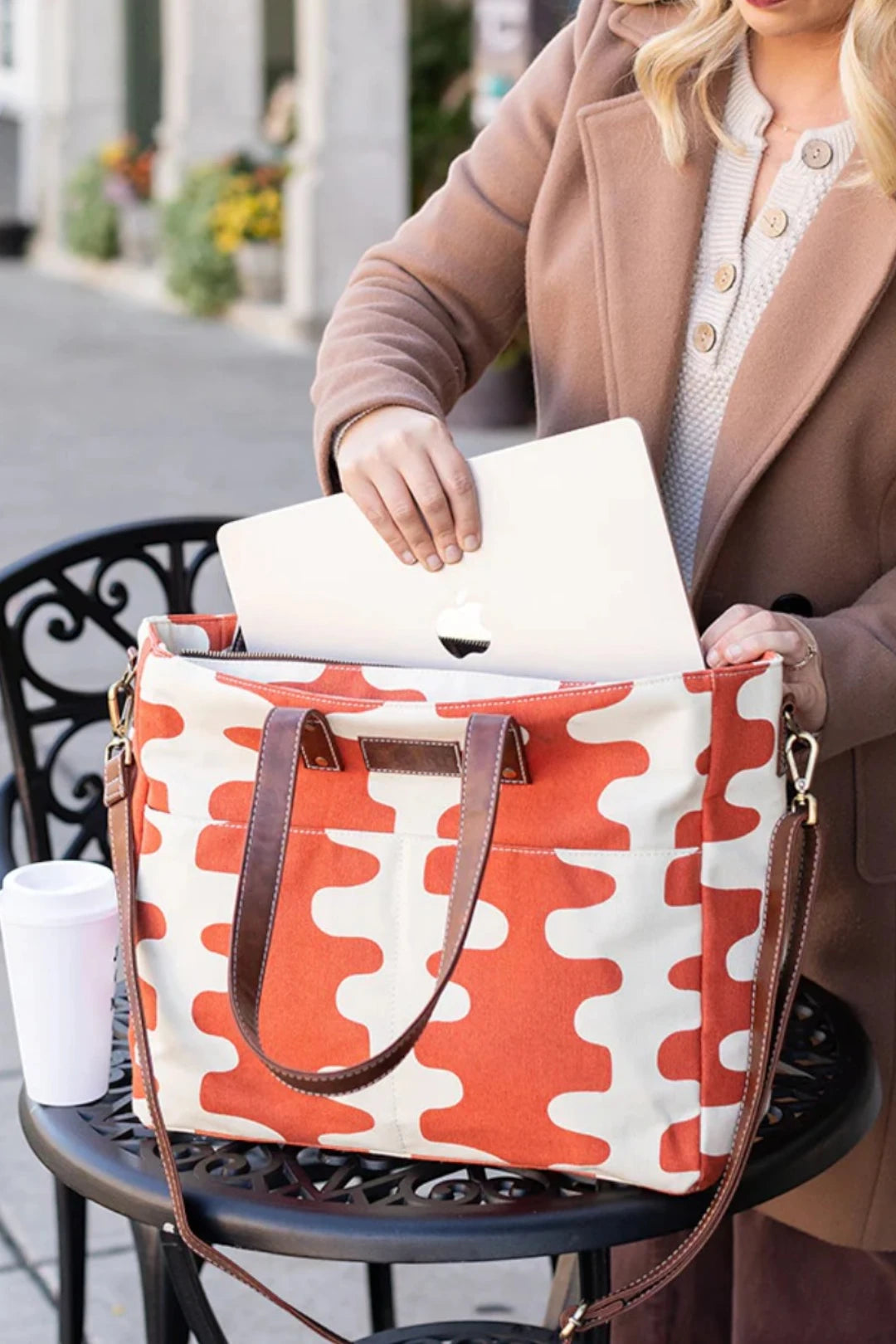 Maika Essential Tote – Echo Tangerine
