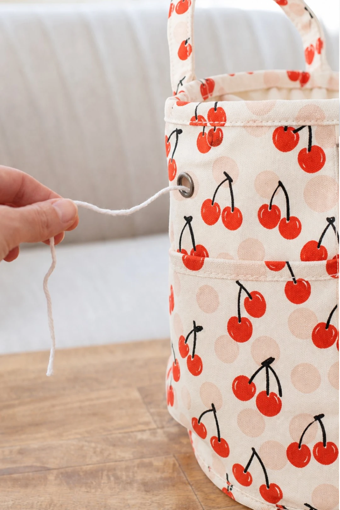 Maika Project Tote – Cherries