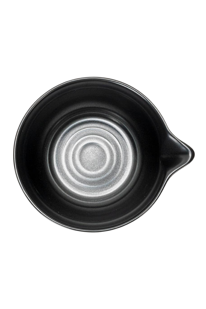 Matcha Latte Bowl with Spout – Black Matte (10 oz)