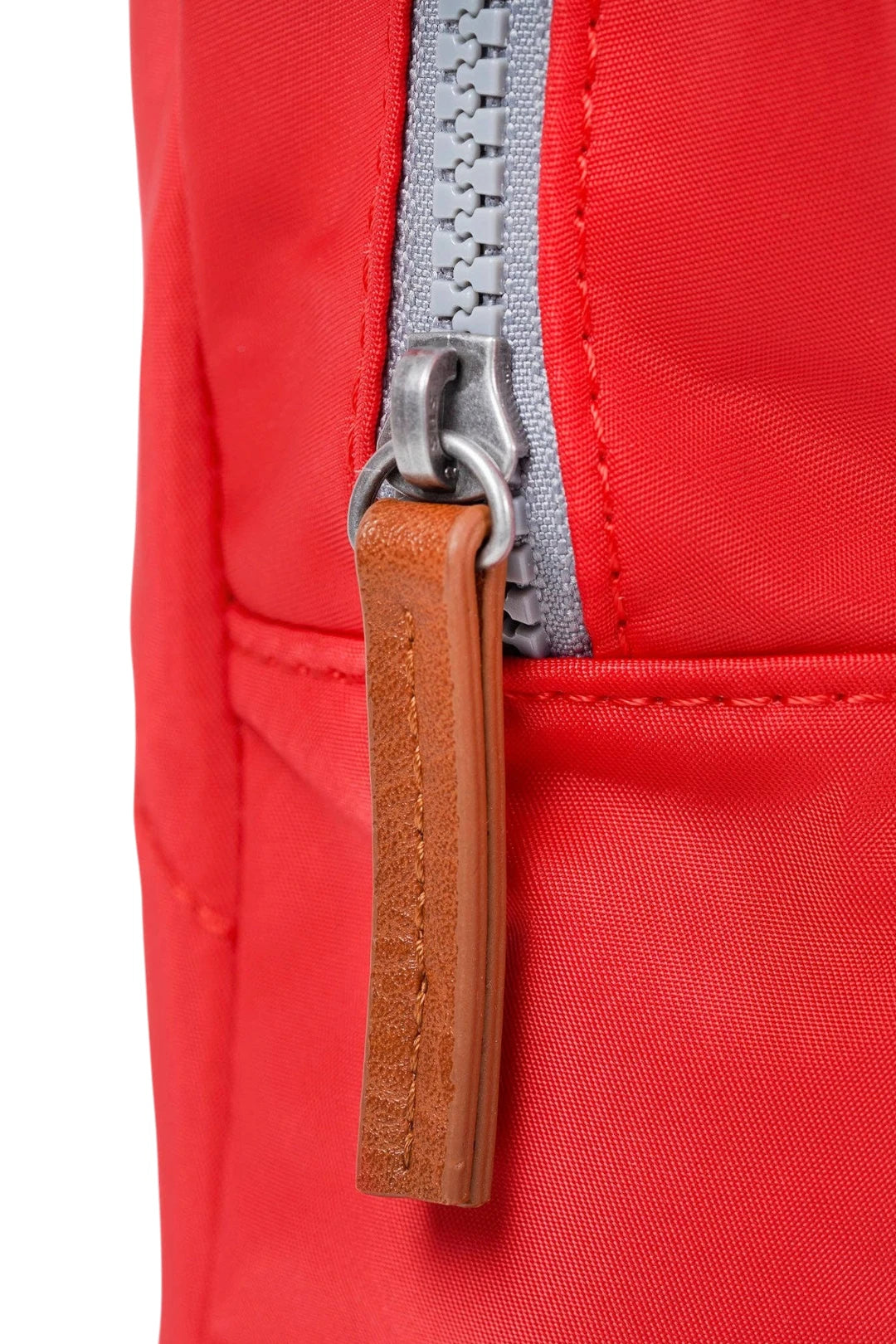 ORI LONDON Willesden Sling Bag in Chilli Oil