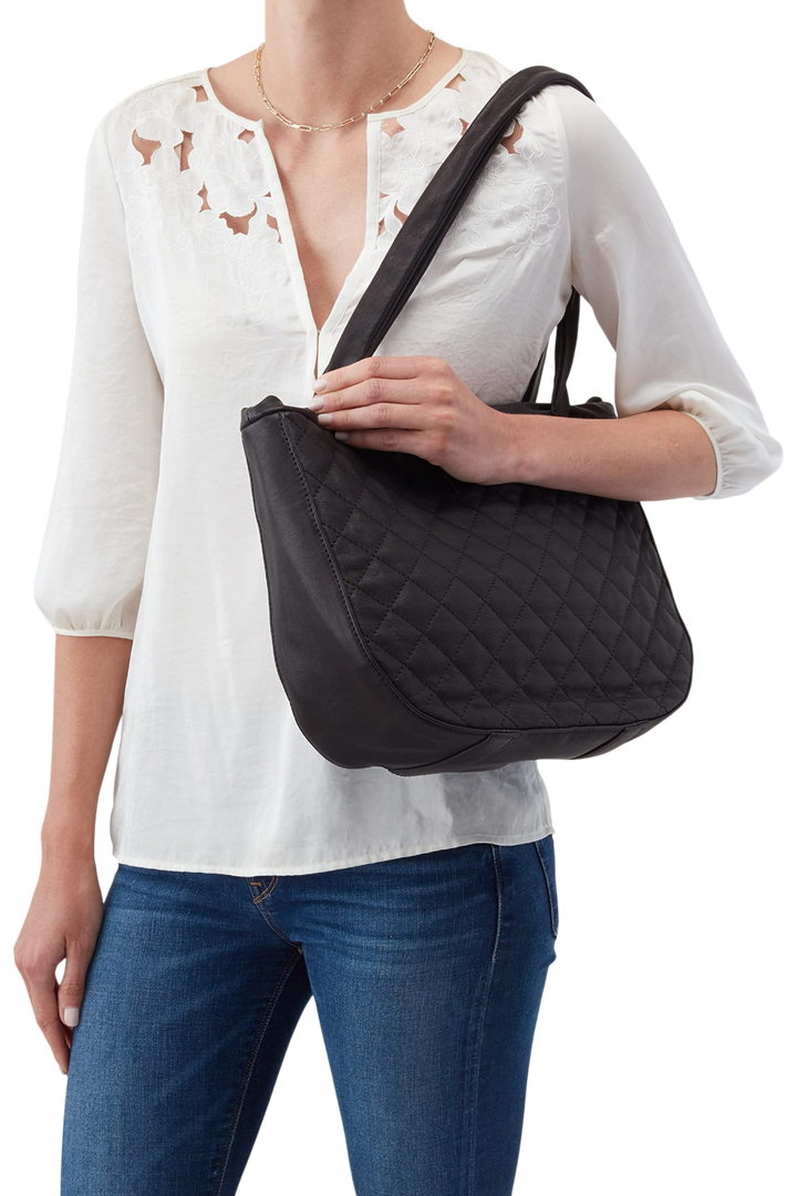 Hobo Carver Quilted Leather Shoulder Bag – Black